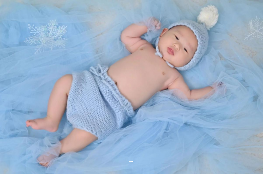 金昌摸孕妇肚子沾喜气